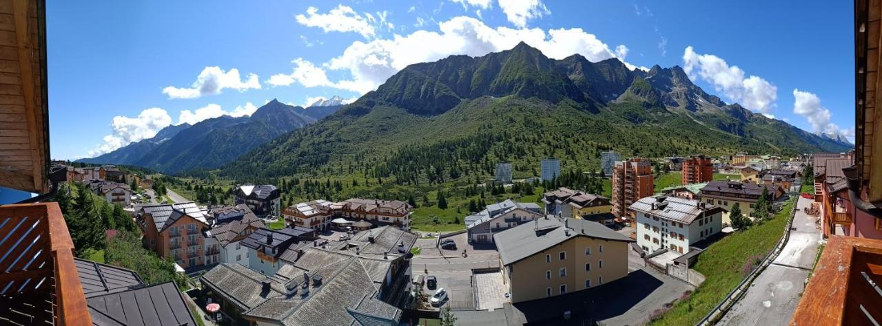 Hotel Cielo Blu Passo del Tonale Eksteriør billede