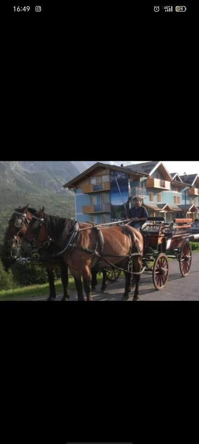 Hotel Cielo Blu Passo del Tonale Eksteriør billede