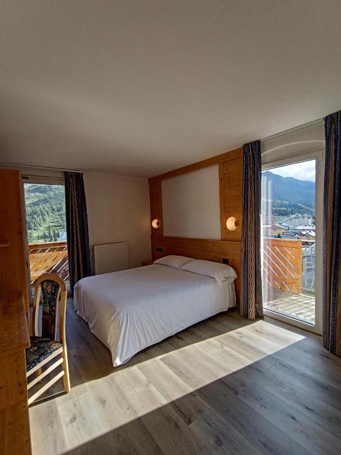 Hotel Cielo Blu Passo del Tonale Eksteriør billede