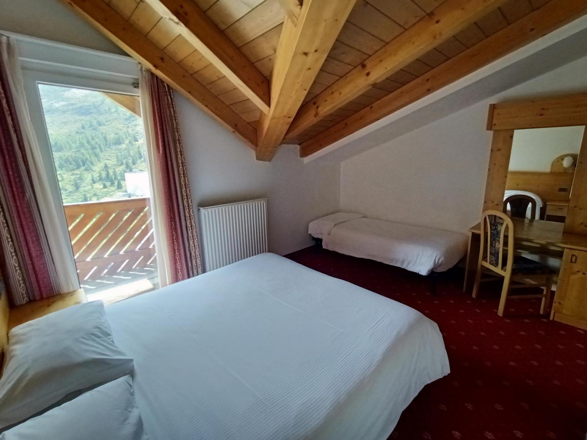 Hotel Cielo Blu Passo del Tonale Eksteriør billede