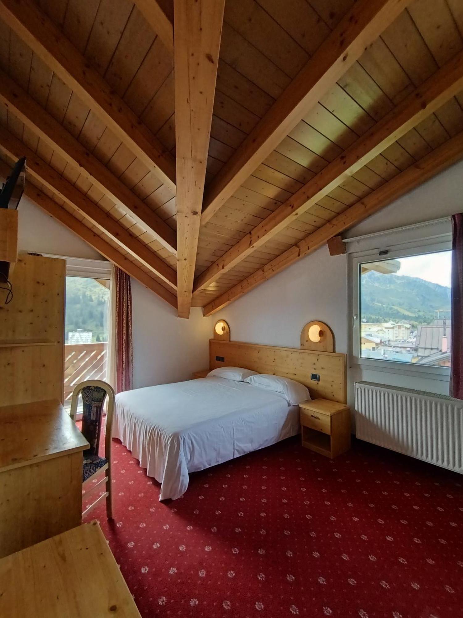 Hotel Cielo Blu Passo del Tonale Eksteriør billede
